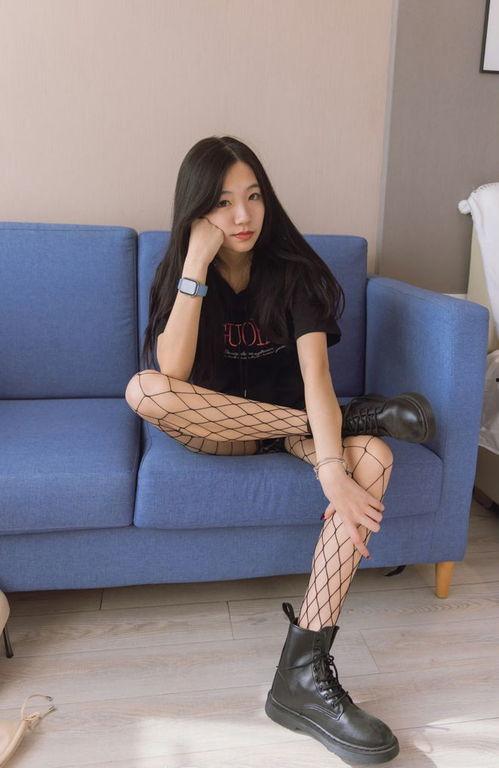 渔网袜美女图片大全,性感美女演绎时尚诱惑